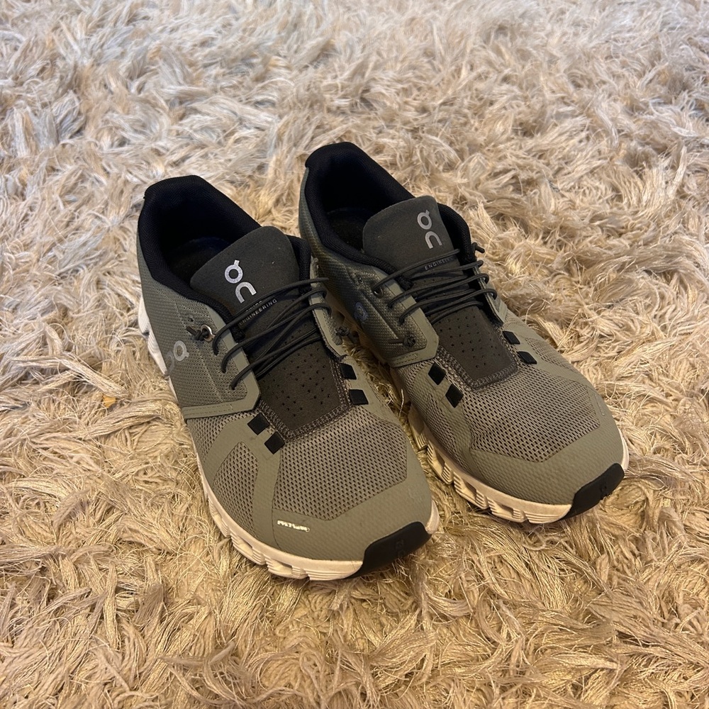 Women’s On Cloud 5 Running Shoes